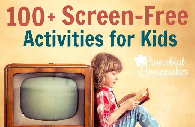 LOVE This list of screen-free activities. Has a handy FREE printable too! Great to keep on hand for those crazy days.