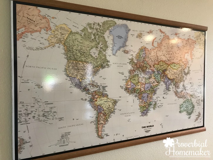 Big wall map perfect as an aid for teaching United States geography to kids