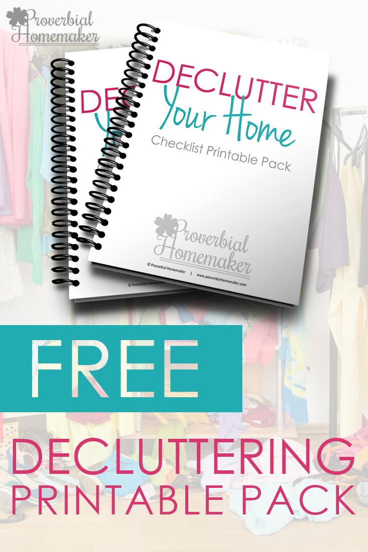 Get your house in order! Check out these tips for decluttering your home plus a FREE printable pack of checklists! 