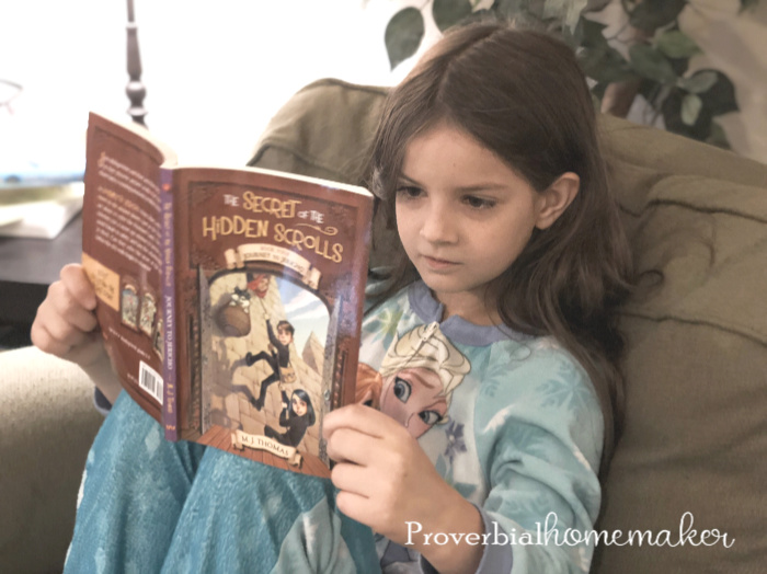 How we teach kids to read in our homeschool from a busy homeschool mom of 6! Includes homeschool reading curriculum recommendations and more.